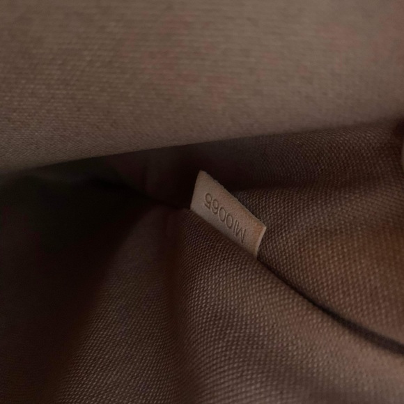 100% Authentic Louis Vuitton Pochette Bosphore Crossbody Bag - Picture 7 of 12